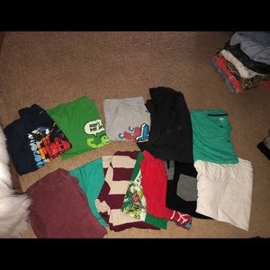 12 boy T-shirt’s